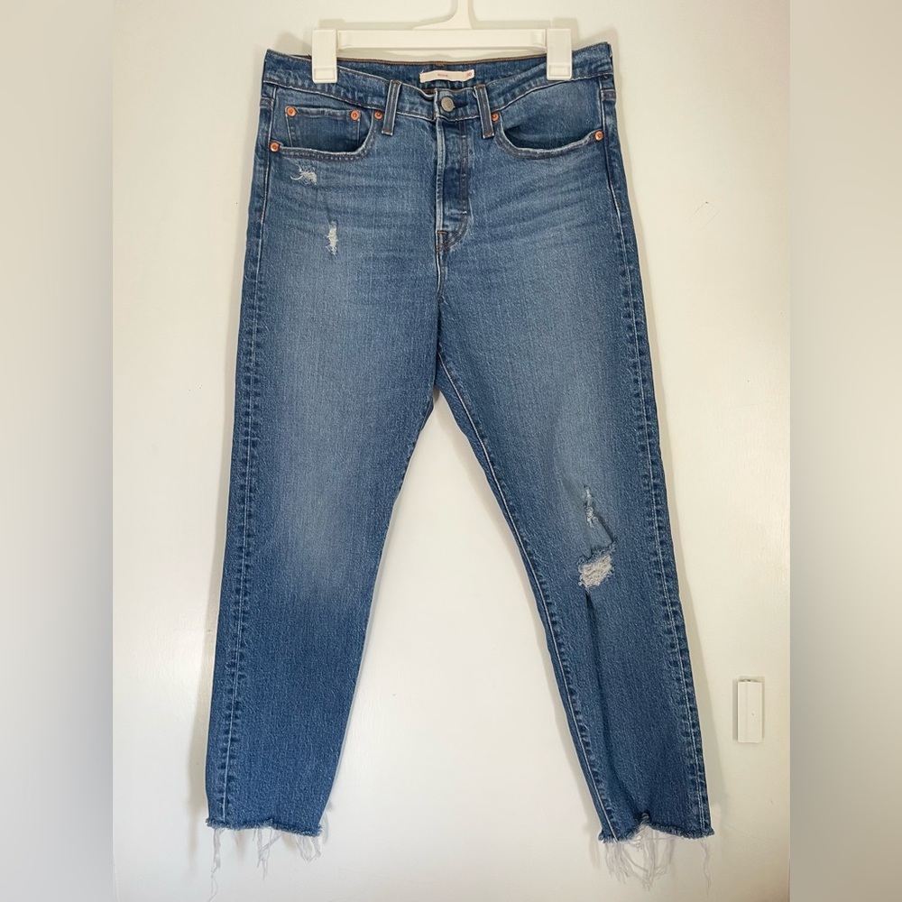 Premium Levi’s Wedgie Distressed Jeans Size 30
